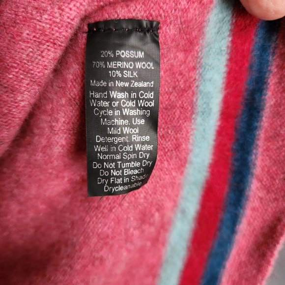 Native World wool blend poncho, medium girls - Picture 3 of 4